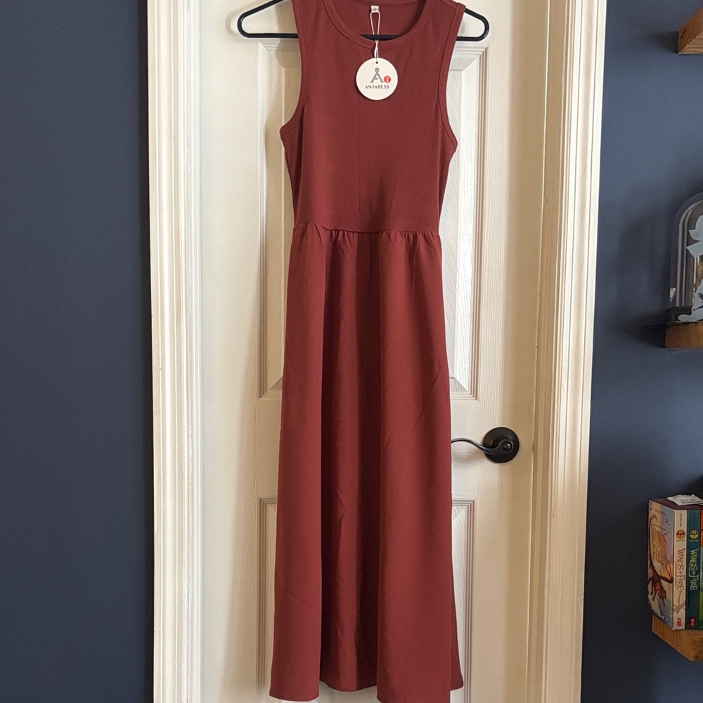 Sleeveless Maxi Dress in Rust